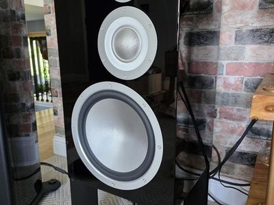 Absolutely stunning Yamaha NS-5000 Audiophile Speakers Retail for $16.5k