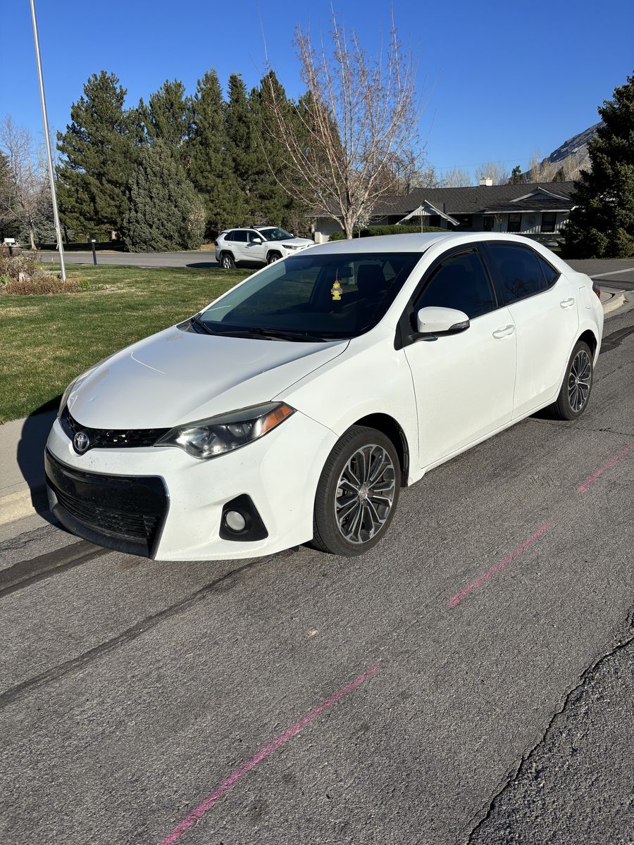 2015 Toyota Corolla S Plus