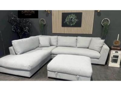 HENREDON LARKIN BUCCLE SECTIONAL