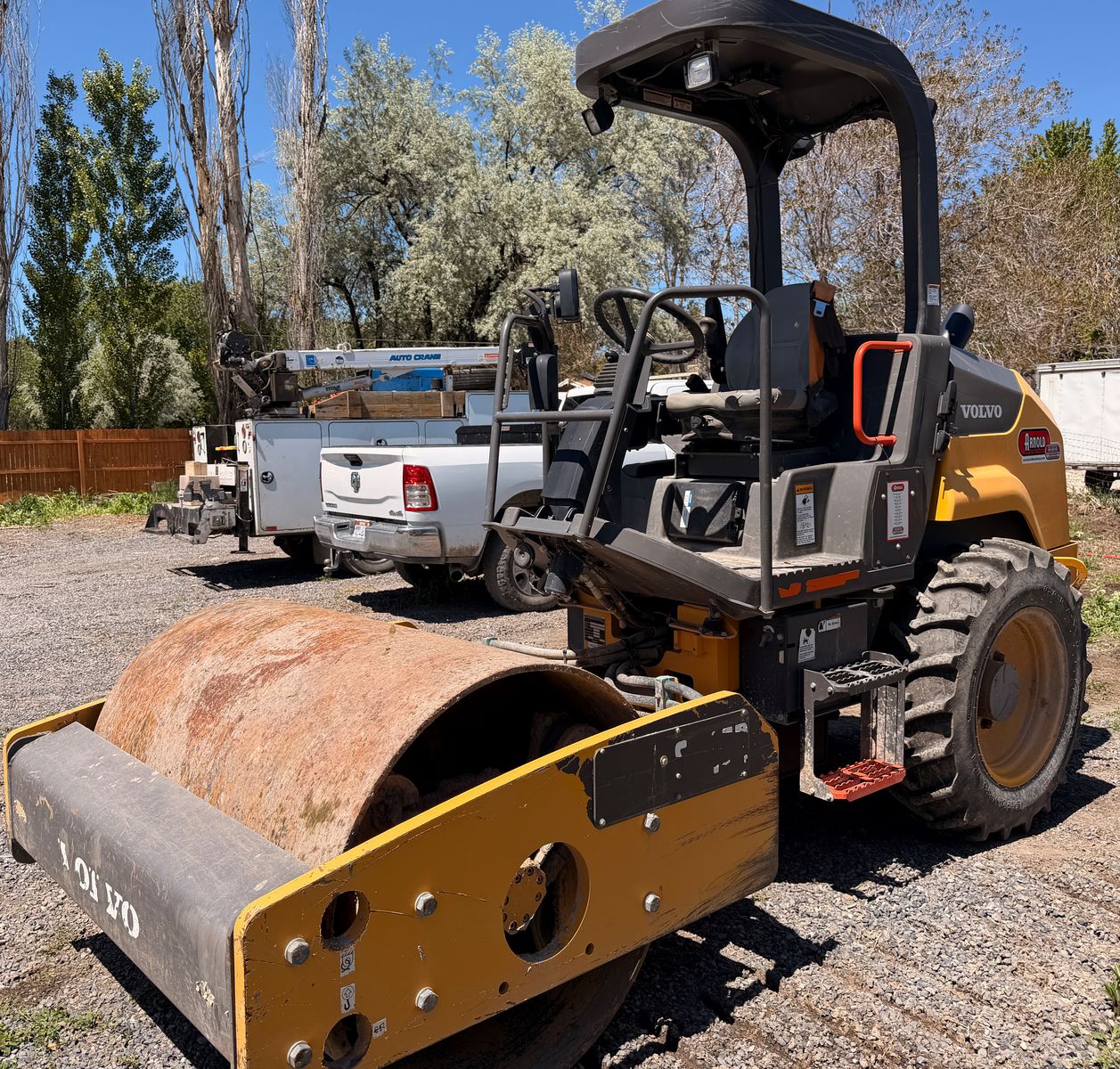2022 Volvo SD45B Single Drum Vibratory Smooth Drum Roller, 1,166.3 hours