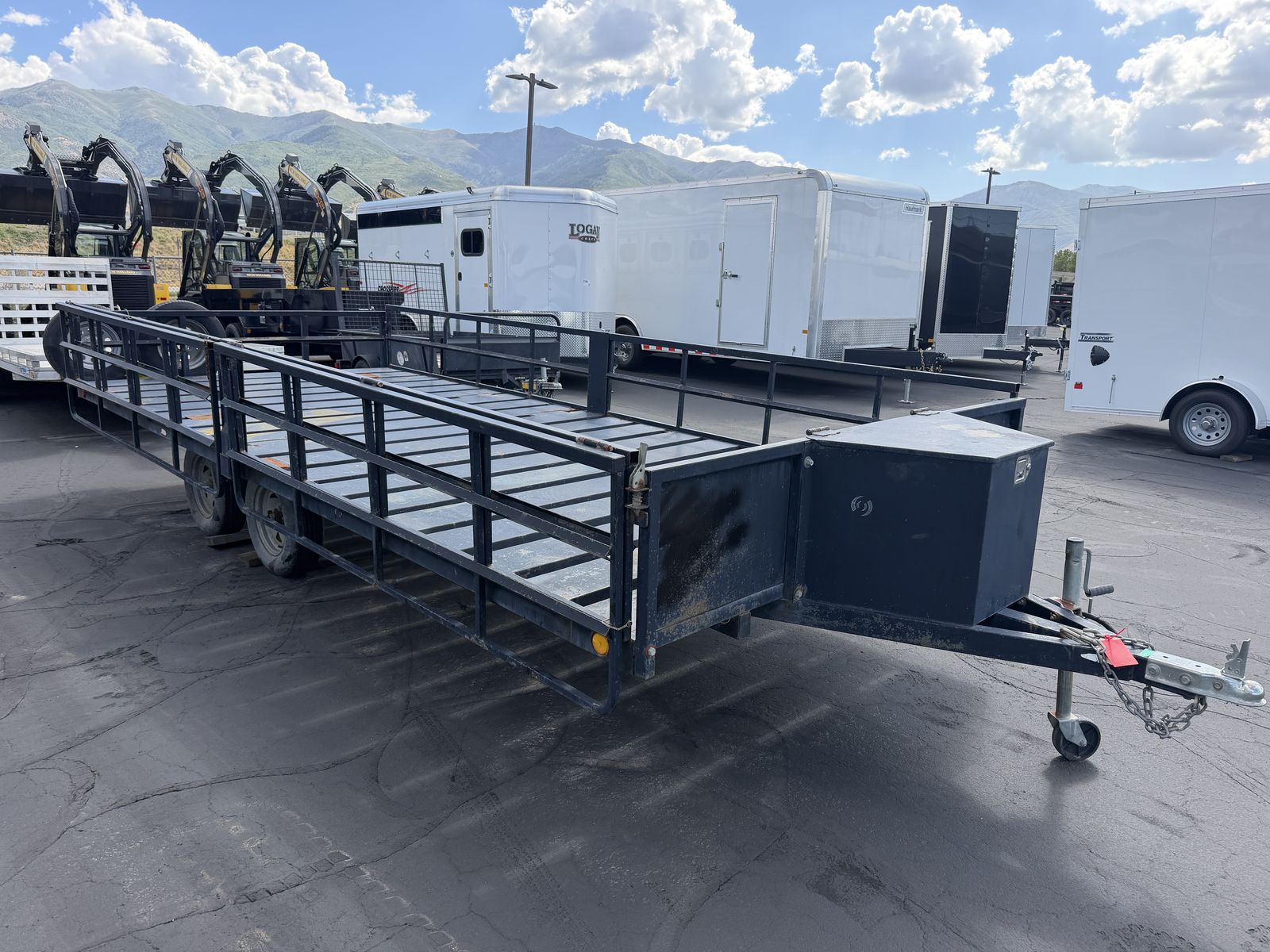 2010 17' UTILITY TRAILER W/ SIDE RAILS