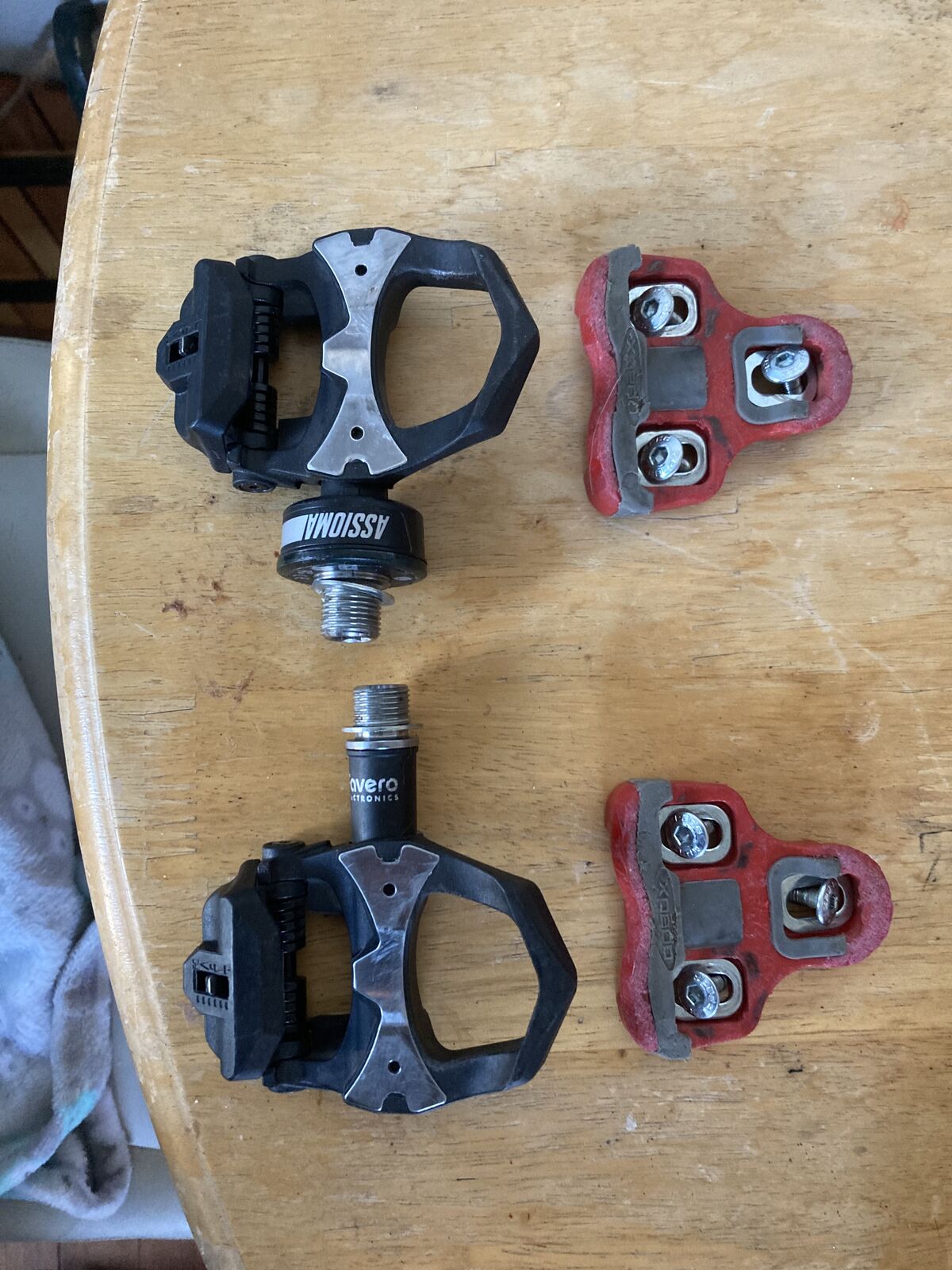 Assioma Uno power meter pedals