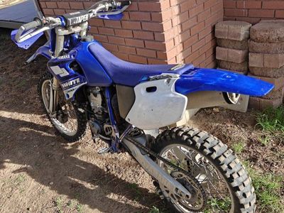 YZ400F