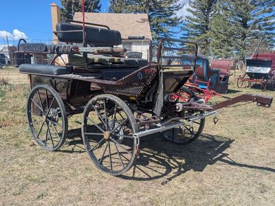 Horse drawn Polish made racing carriage.