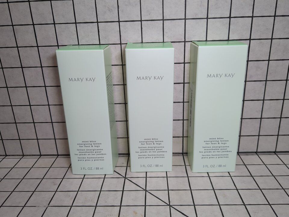 MARY KAY MINT BLISS Lotion Christmas Gift