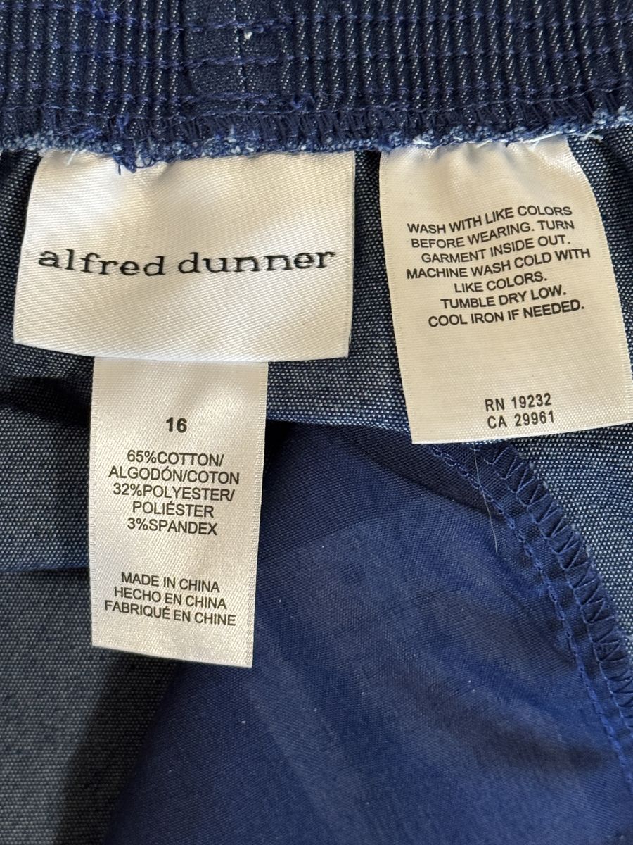 Pants Size 16 Alfred Dunner Pull on pants  NEW