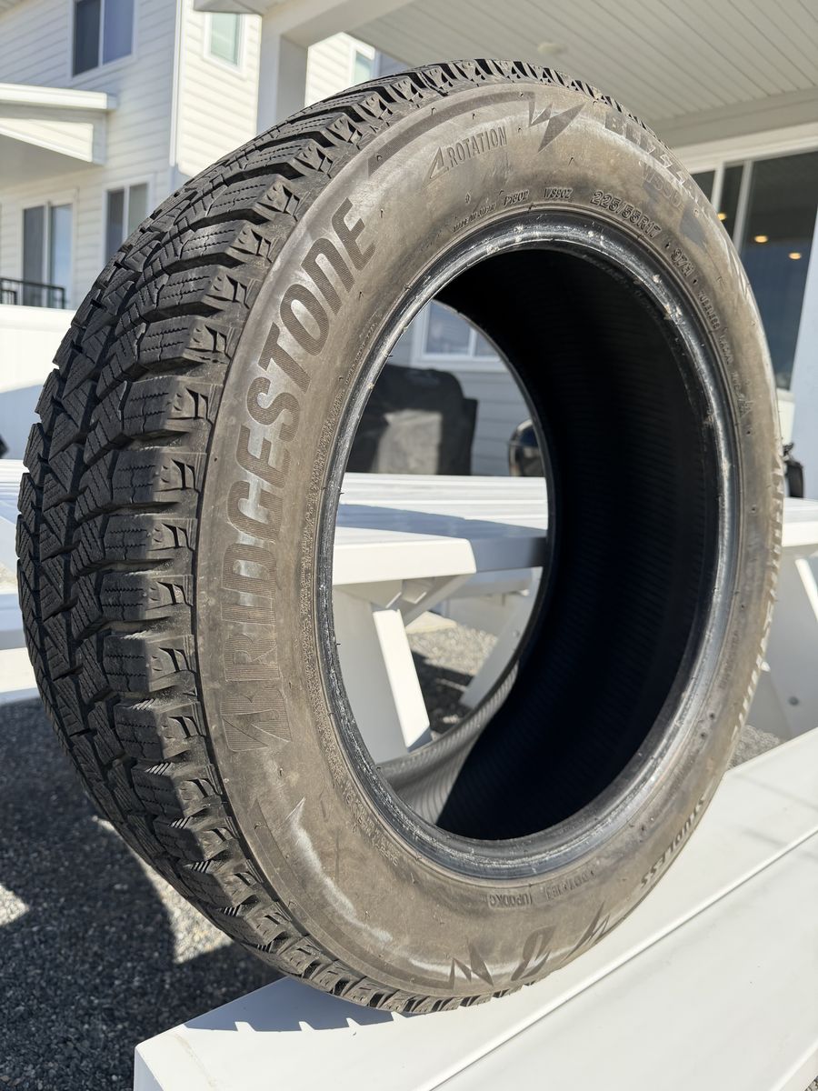 Set of 4 Bridgestone Blizzak WS90 Snow Tires 225/55R17 from 2009 Outback