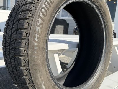 Set of 4 Bridgestone Blizzak WS90 Snow Tires 225/55R17 from 2009 Outback