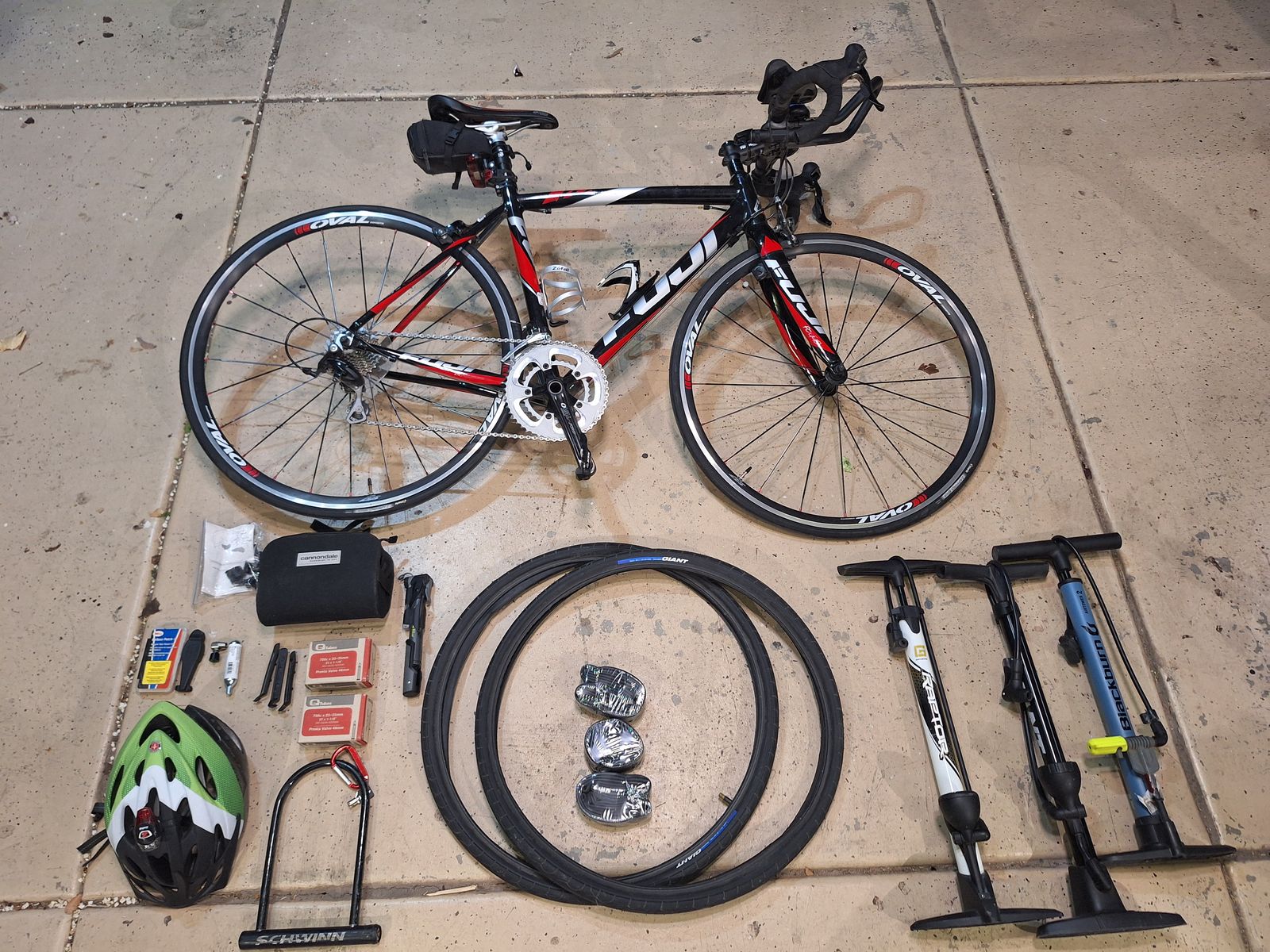 2013 Fuji Roubaix 1.0 LE Road Bike