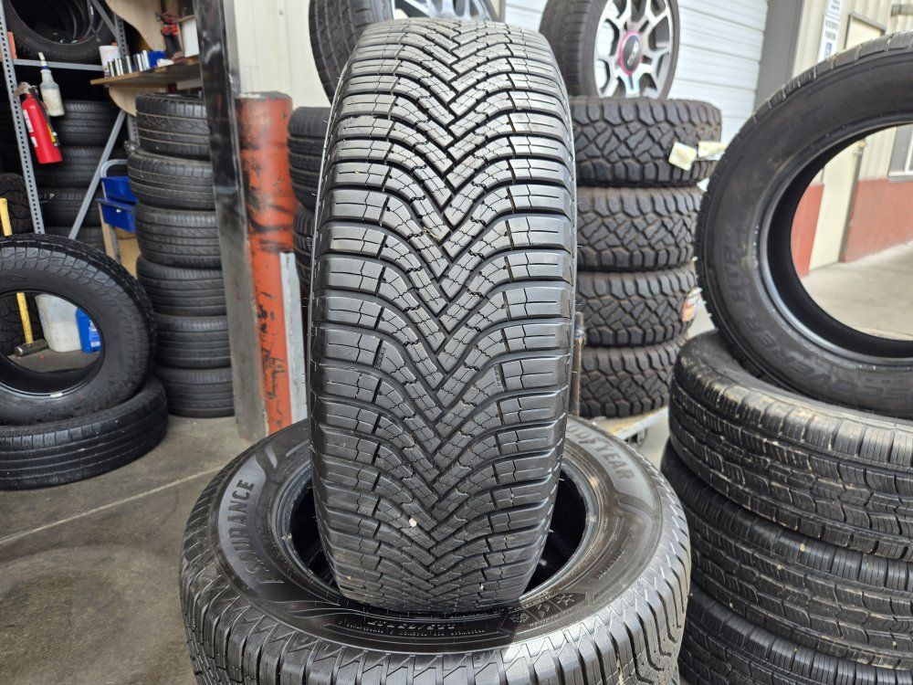 SET 225/65R17 GOODYEAR WEATHER READY2