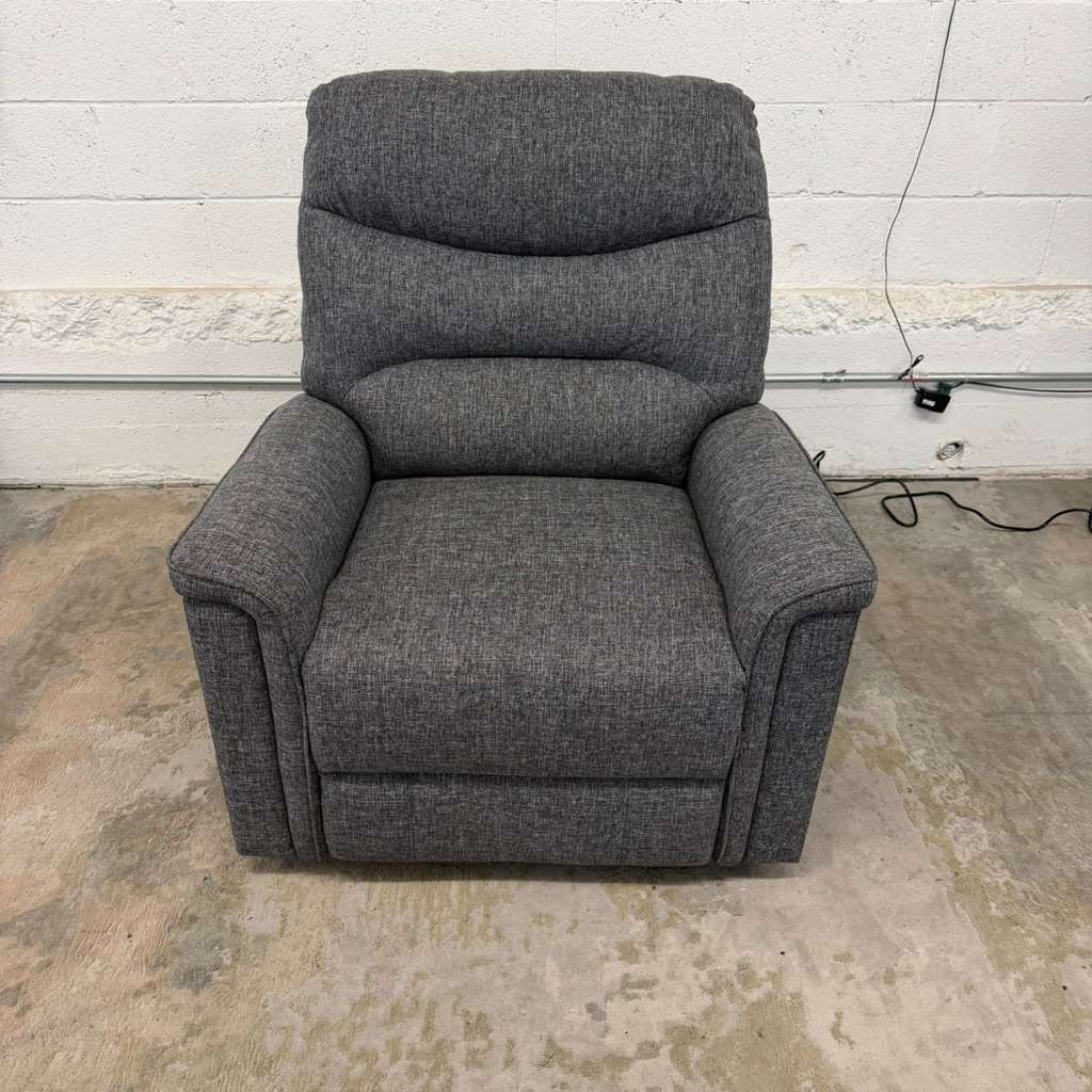 LIKE NEW!! COSTCO THOMAS FABRIC LIFT CHAIR in GRAY!!