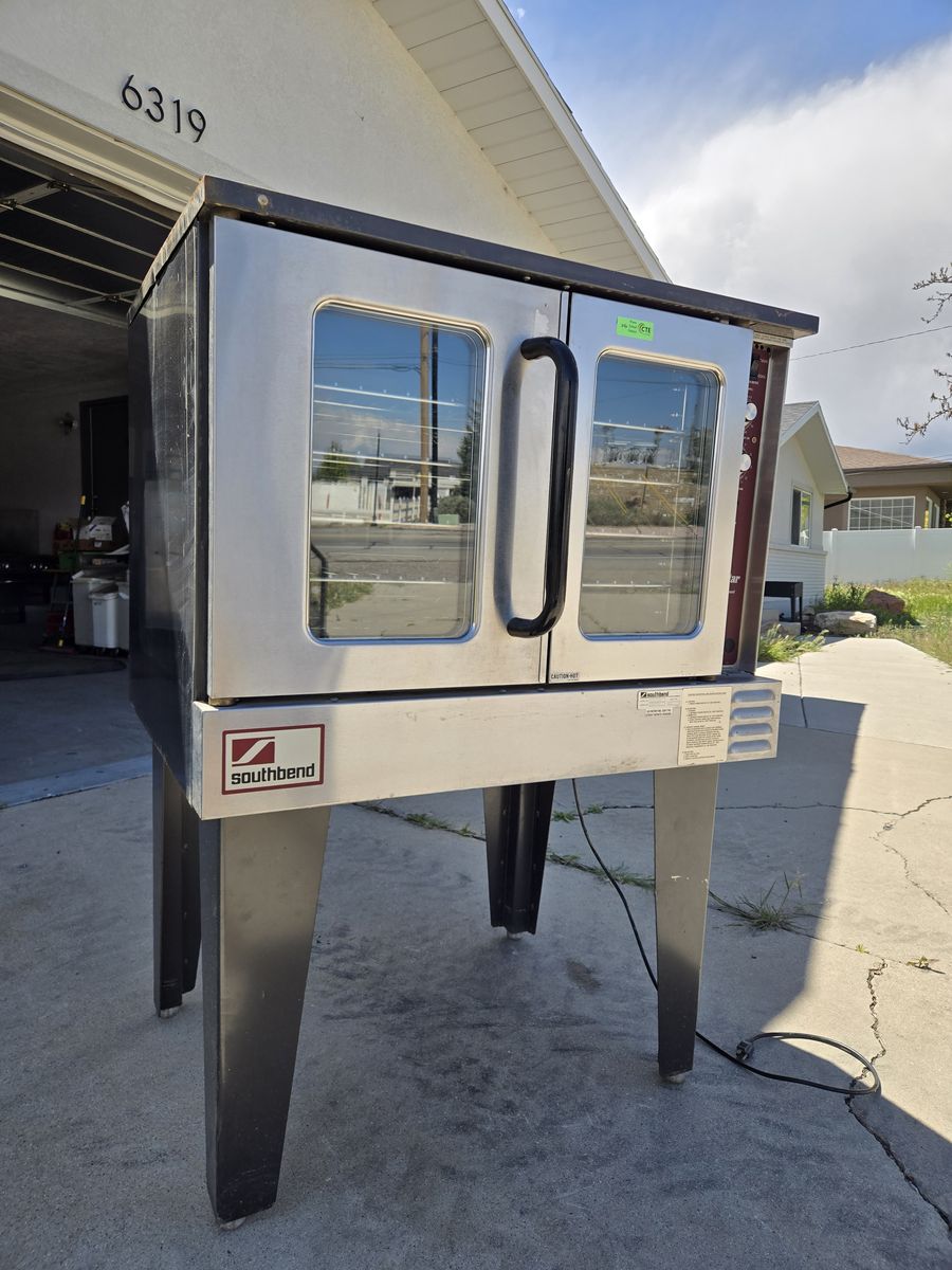 Southbend SLGS/12SC SilverStar Single Liquid Propane Gas Convection Oven
