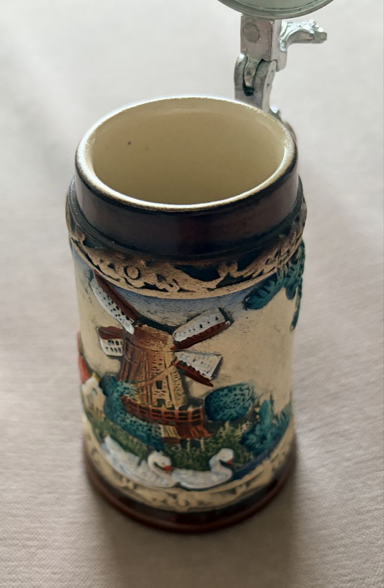 Main image 6
