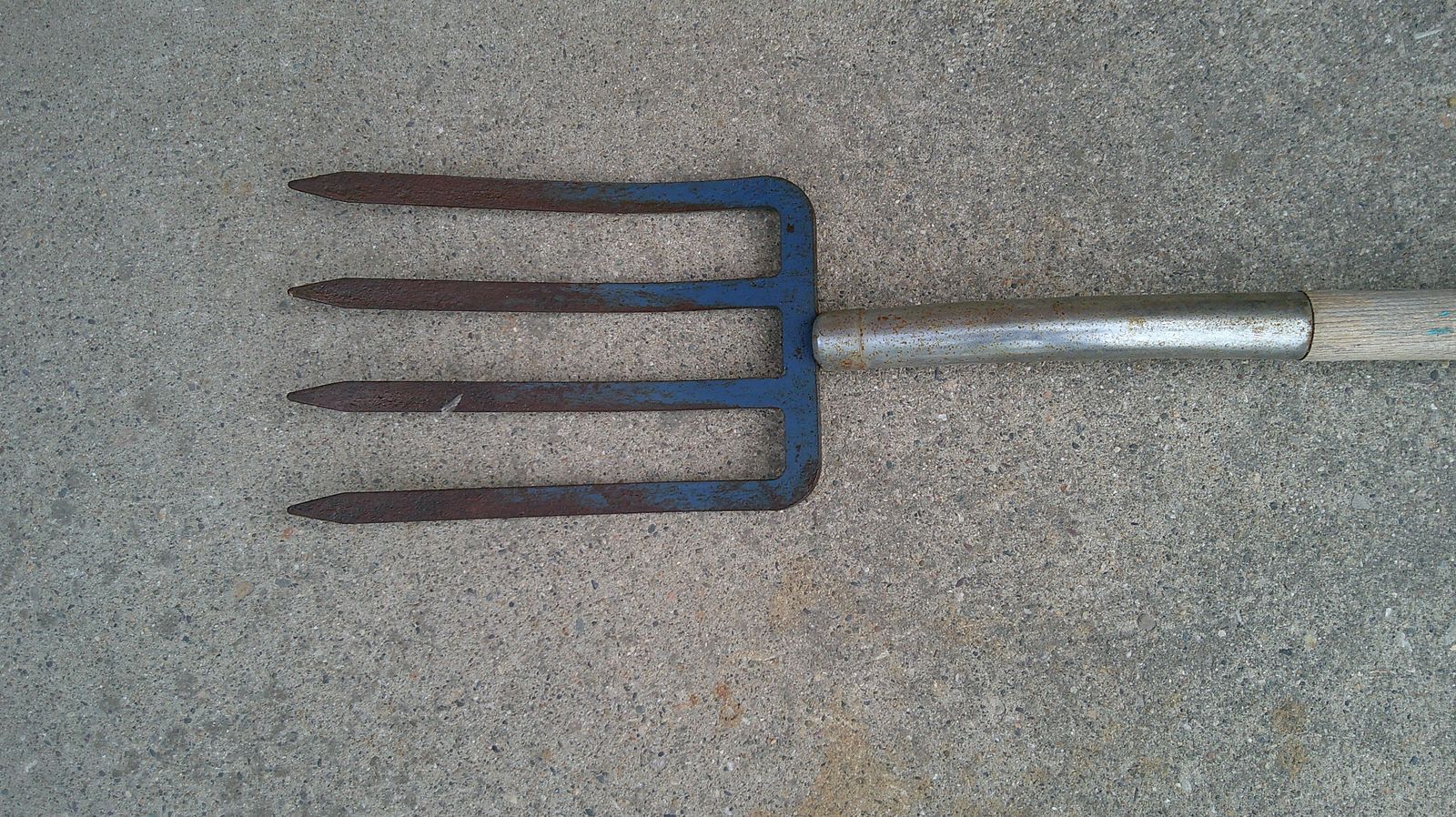 Potato Pitchfork Long Handle $20