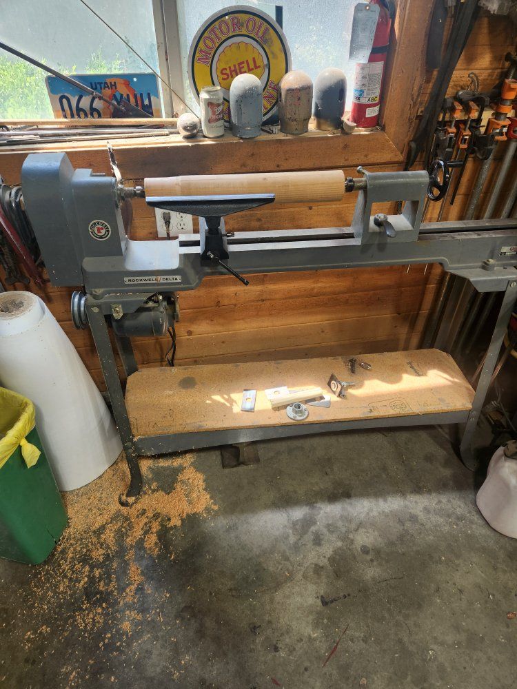 Vintage Rockwell Delta Wood Lathe with Stand, Duplicator Attachment & Turning Chisels