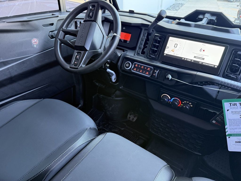 Main image 6