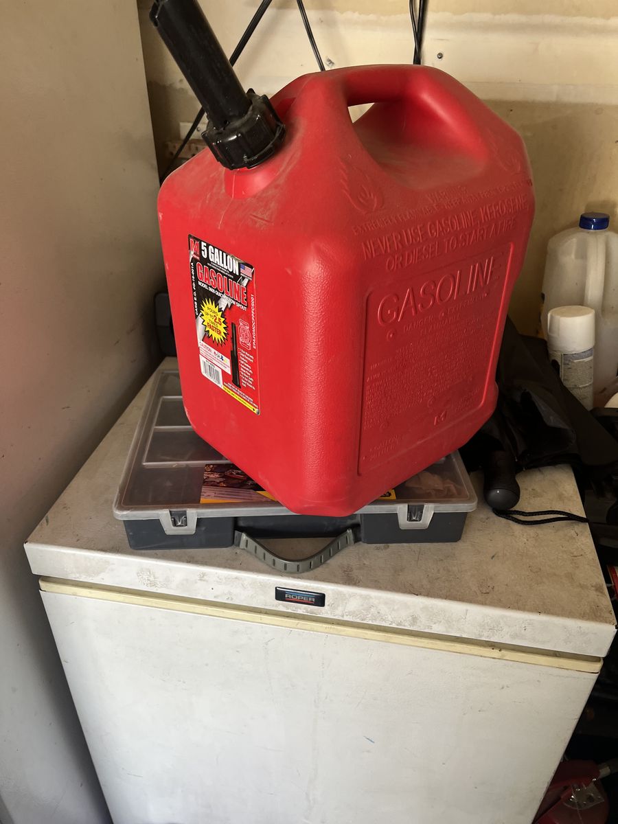 5 gallon gas can