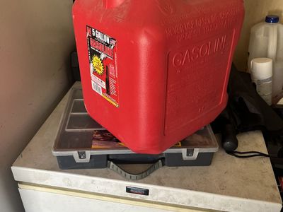 5 gallon gas can