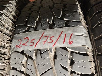 225/75r16 toyo open country at