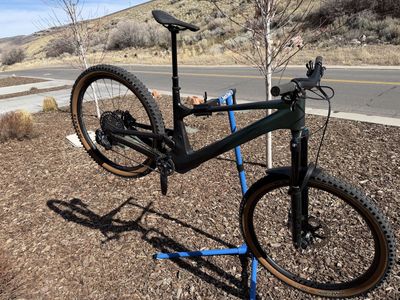 XL 2023 Scott Genius 910