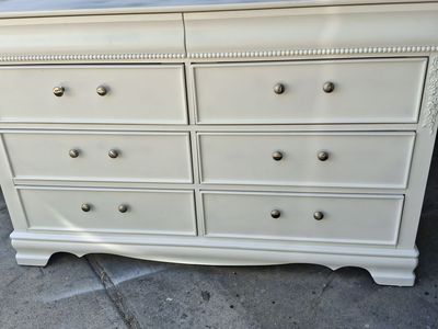 gorgeous pine wood 8 drawers white dresser