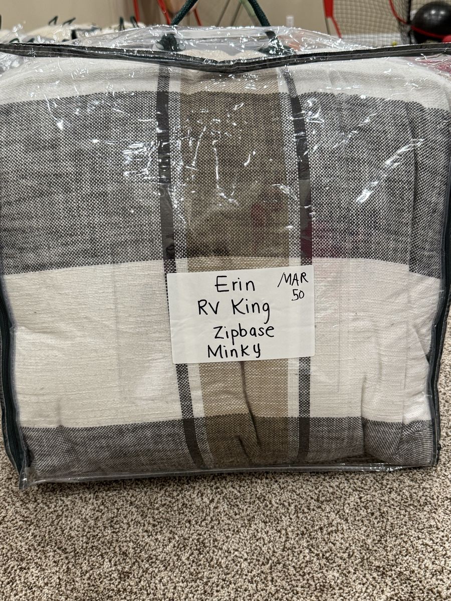Beddys RV KING Erin Minky Zipbase