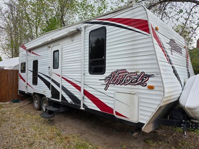 2014 eclipse attitude