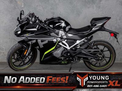 2022 CFMOTO 300SS