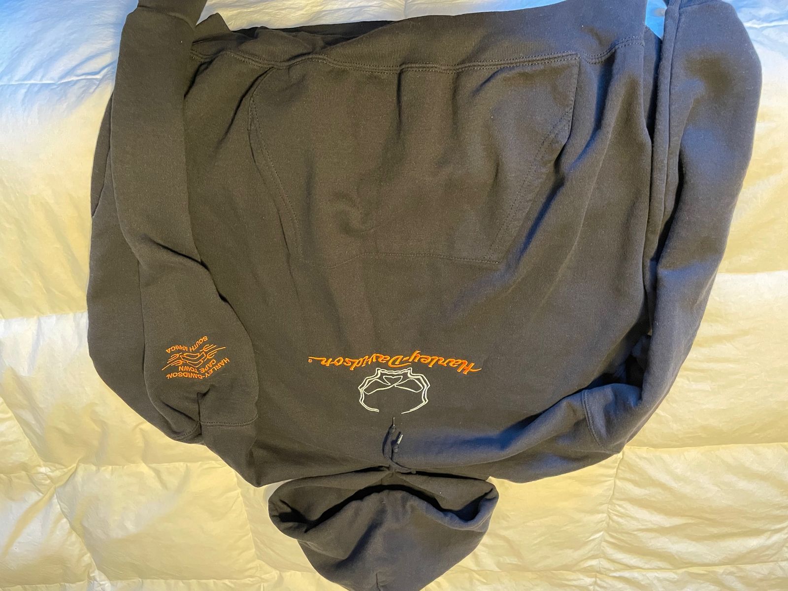 Mens Harley Davidson hoodie, black size LARGE- excellent used condition (like new)- $30