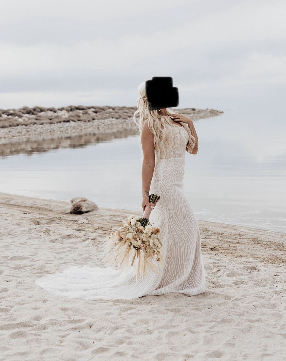 Elegant Boho Wedding Dress - Worn Once - Size 4-6