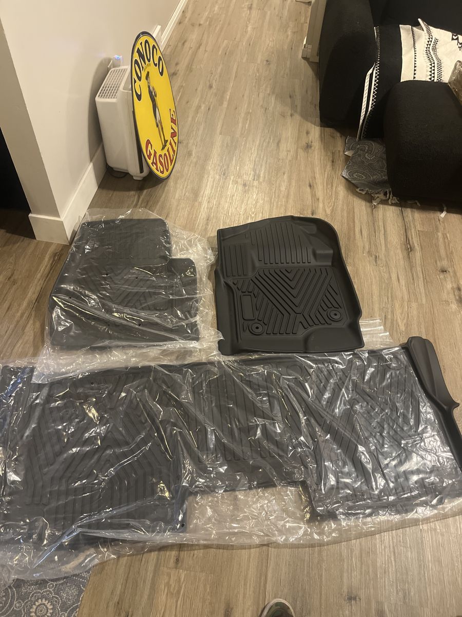 Unbranded Black All-Weather Rubber Car Floor Mats (3-Piece Set)