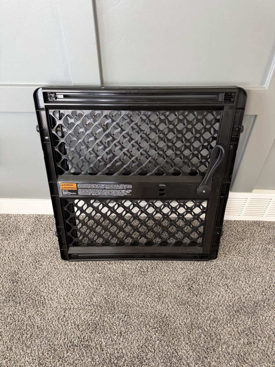 Baby gate 