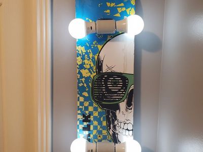 Skateboard Wall Light Boys Room Decor Skate Board w Remote - Cool Gift
