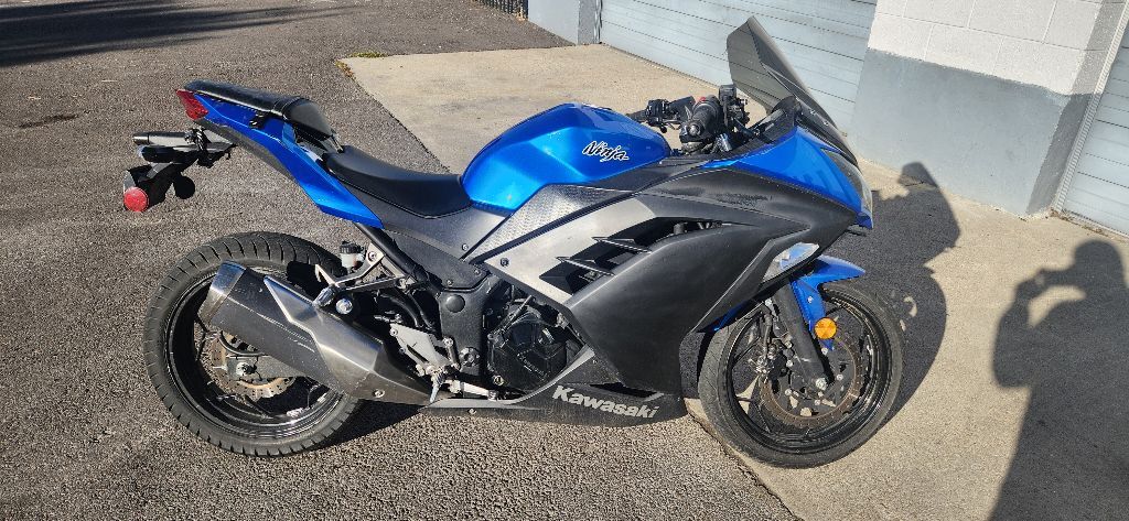 2017 Kawasaki Ninja ex300 - 16700 miles