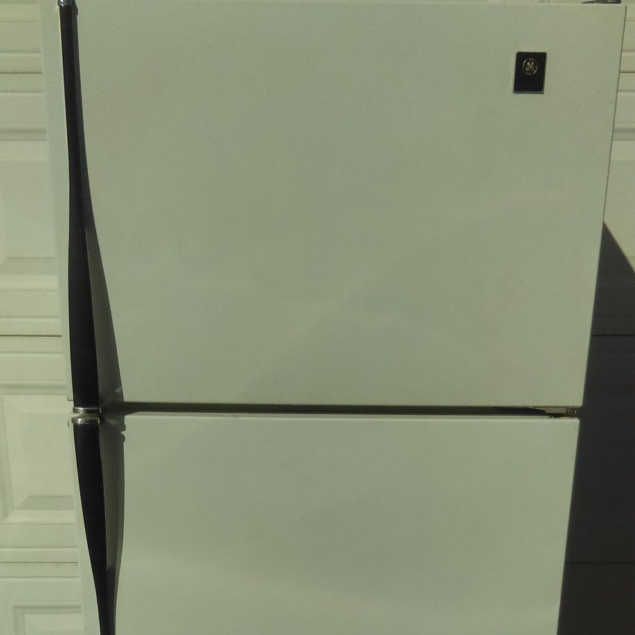 White refrigerator freezer