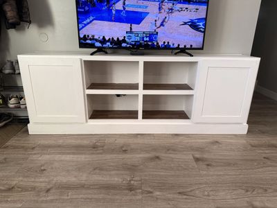 Entertainment TV Stand