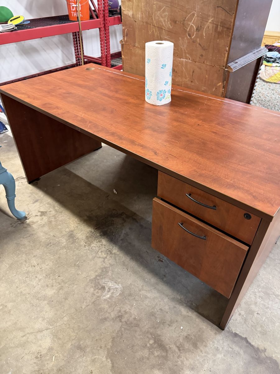 Wooden Executive Office Desk with Drawers - Cherry Finish (30" Height)