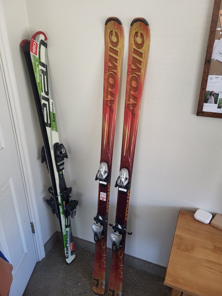 Atomic FR 9.18 Beta Series Downhill Skis with Bindings Used