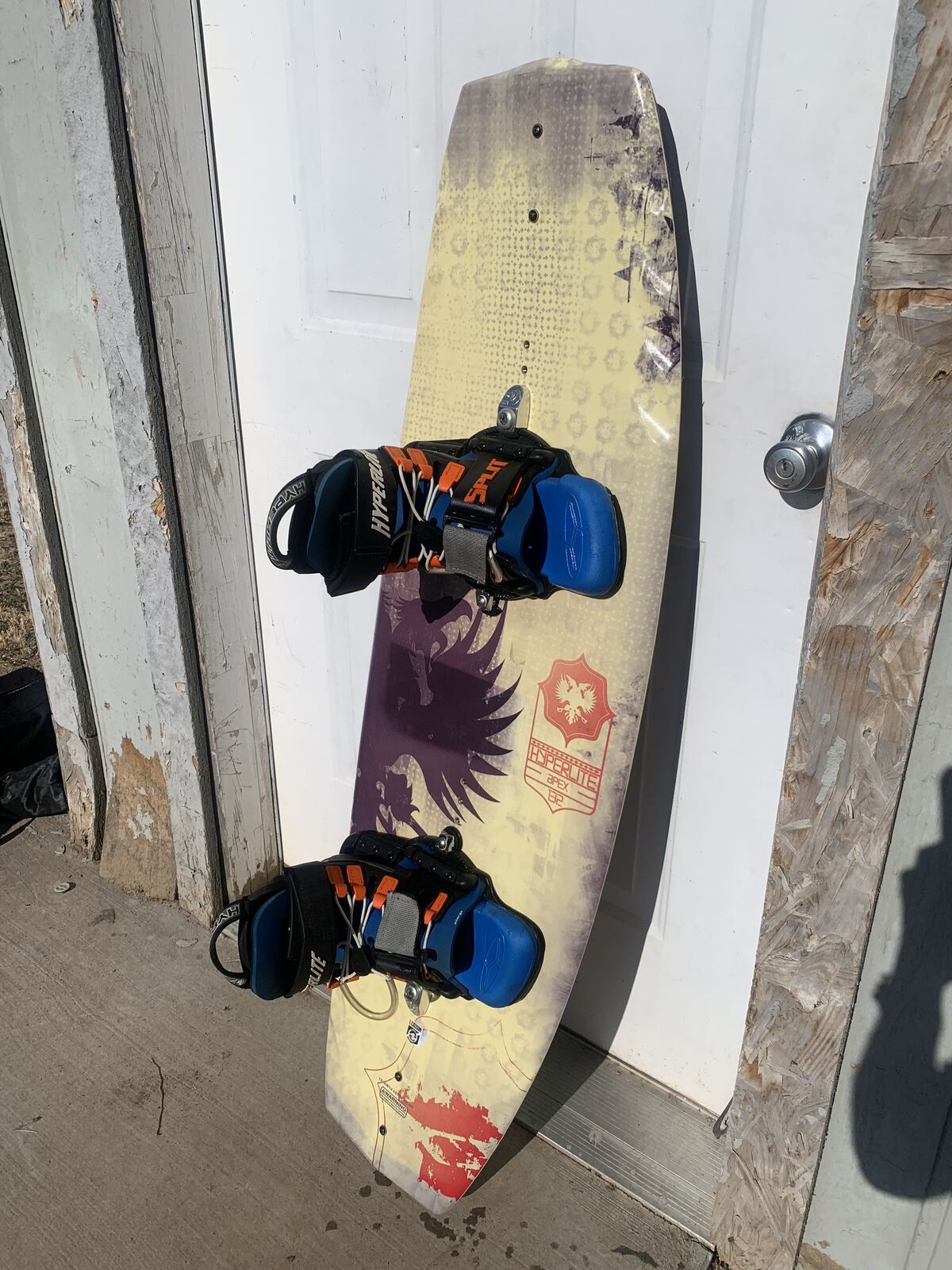 Hyper light Apex wakeboard 130 cm with extra large open toe boots