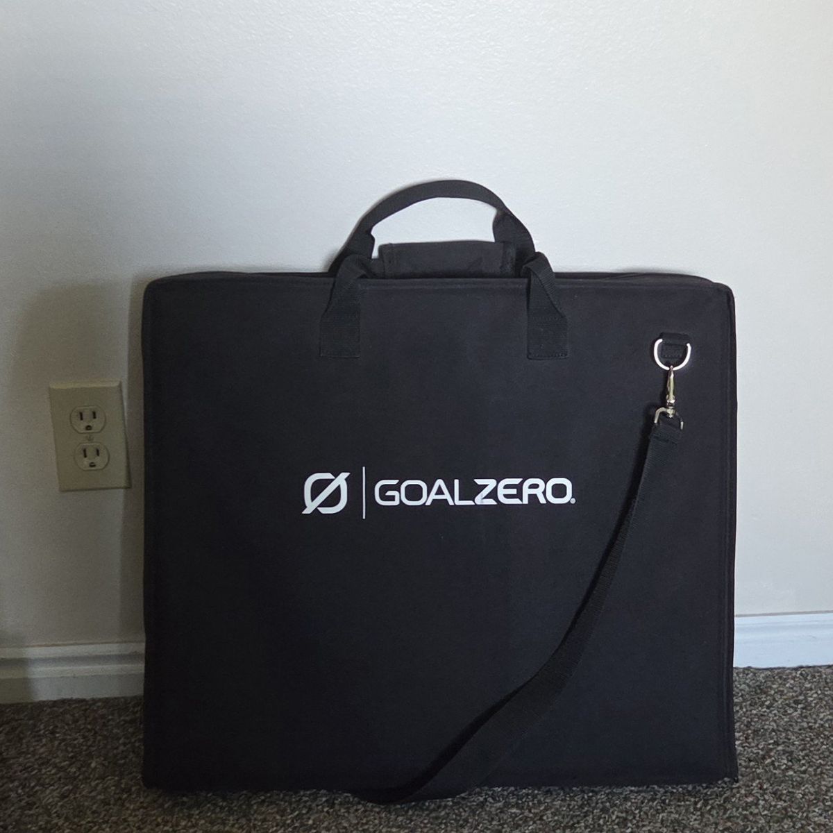 goal zero boulder 30 solar panels