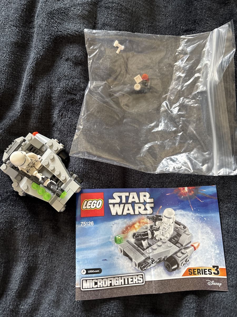 LEGO Star Wars 75126 First Order Snowspeeder Microfighters Series 3 with Snowtrooper Minifigure
