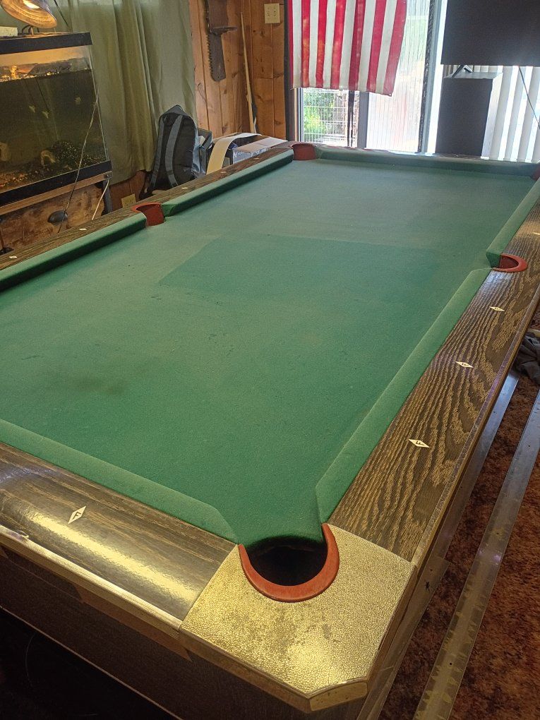 Vintage Fischer Mfg. Co. Inc. Pool Table - Green Felt - Ball Return coin operated. worth up to $1500-2000