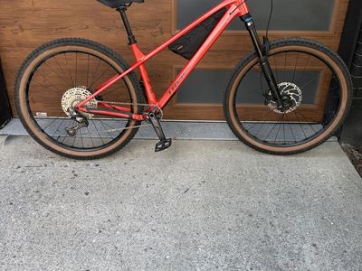 Trek Roscoe 8 Large Like New