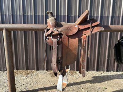 15.5" Hand Made 3 Bars Saddle "Broke Tree"