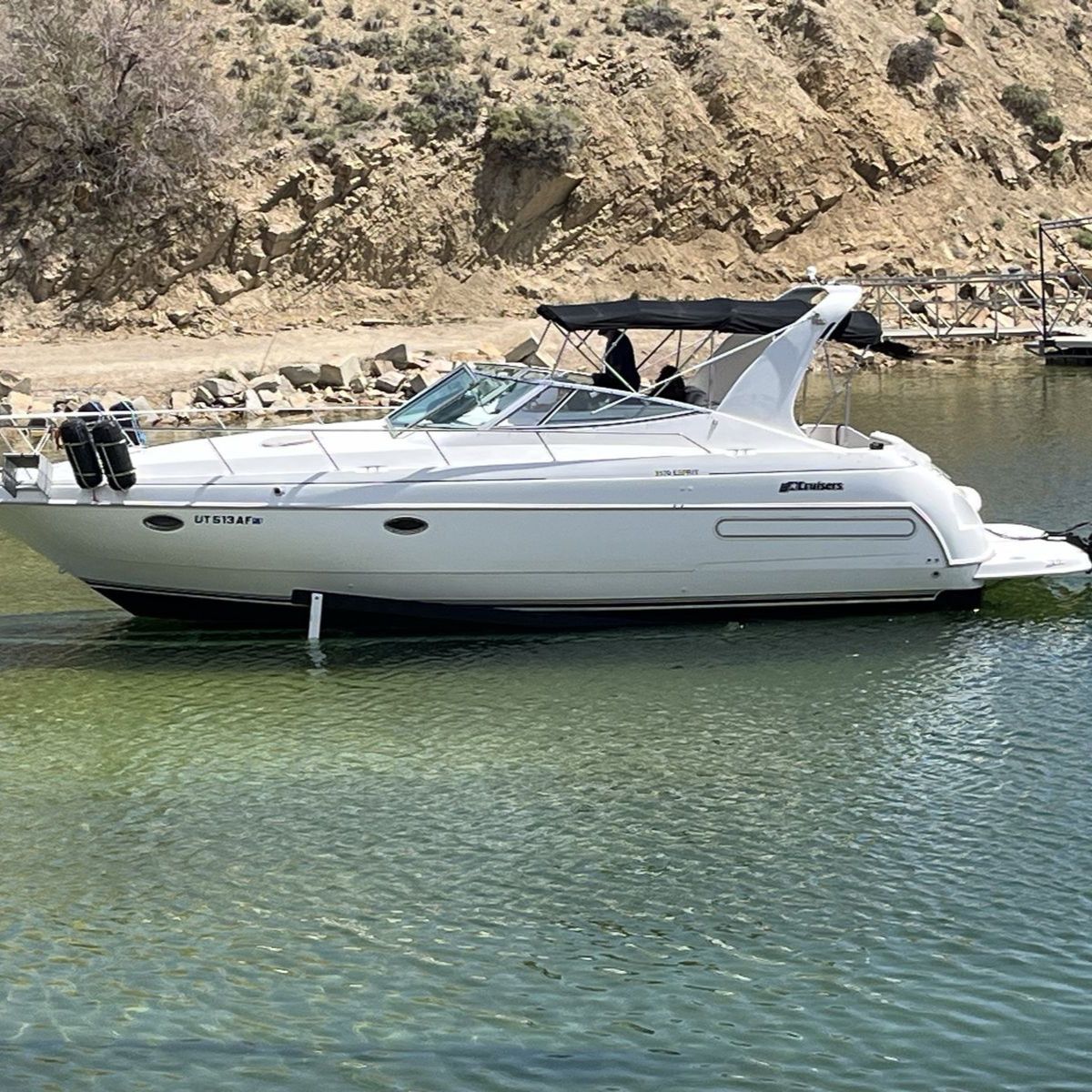 Cruisers 3570 Esprit