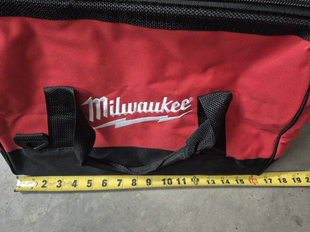 Milwaukee 16 Inch Tool Bag New