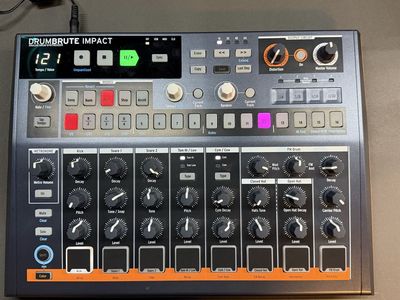 Arturia Drumbrute Impact