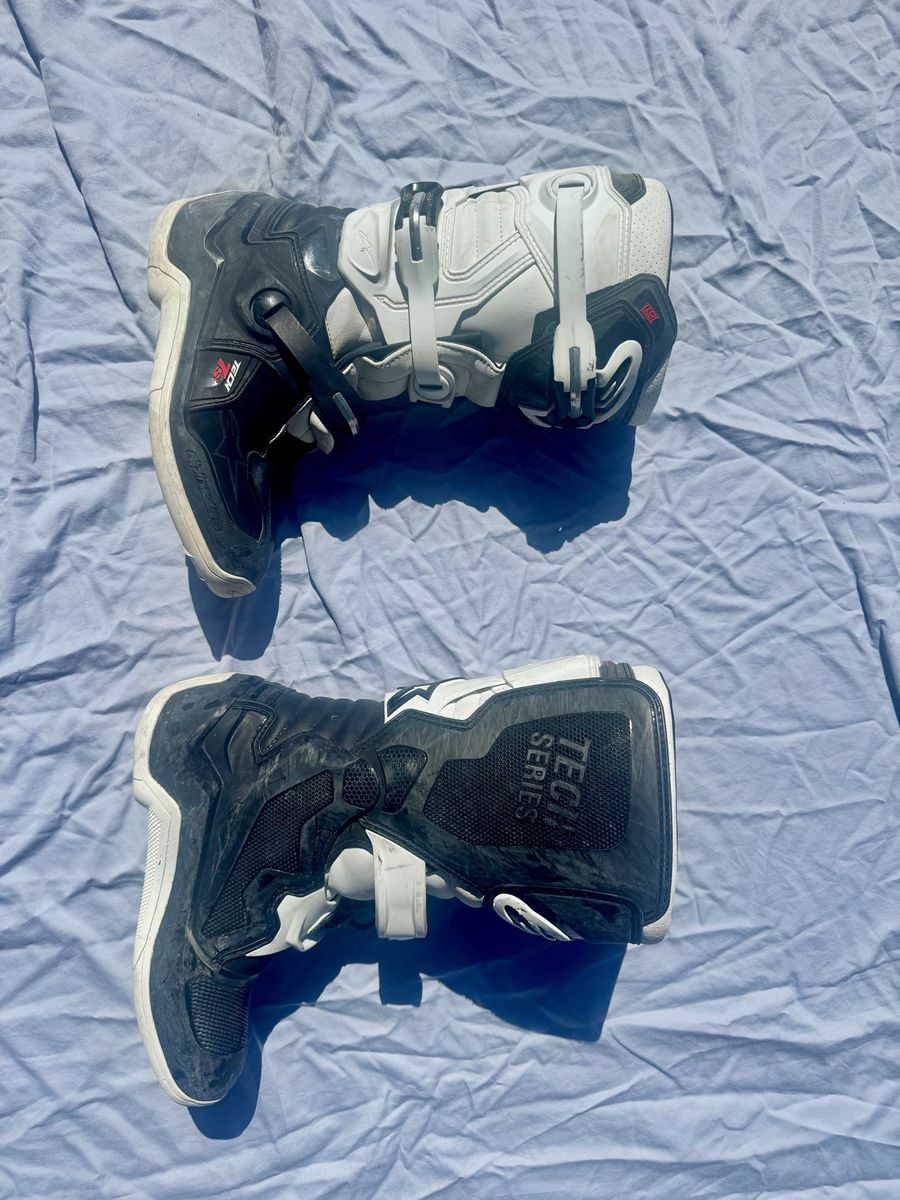 Alpinestars Tech 7S Motocross Boots – Youth Size 6 (US), White/Black