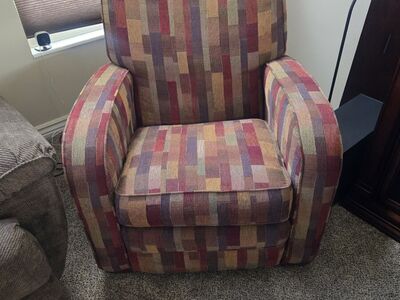 Classic La-z-Boy Electric lean back chair