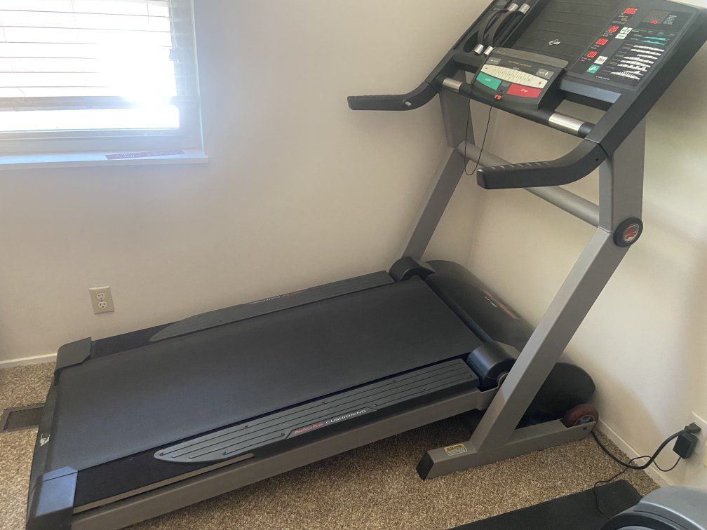 Pro-Form CT 1160 iFit Treadmill with OneTouch Speed Control & Cushioning Deck